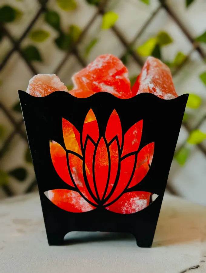 Iron Basket Lamp with Salt Chunks - Decorology Planet